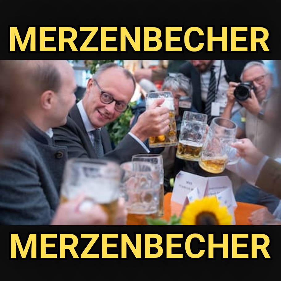 Merz trinkt Bier: "Merzenbecher"